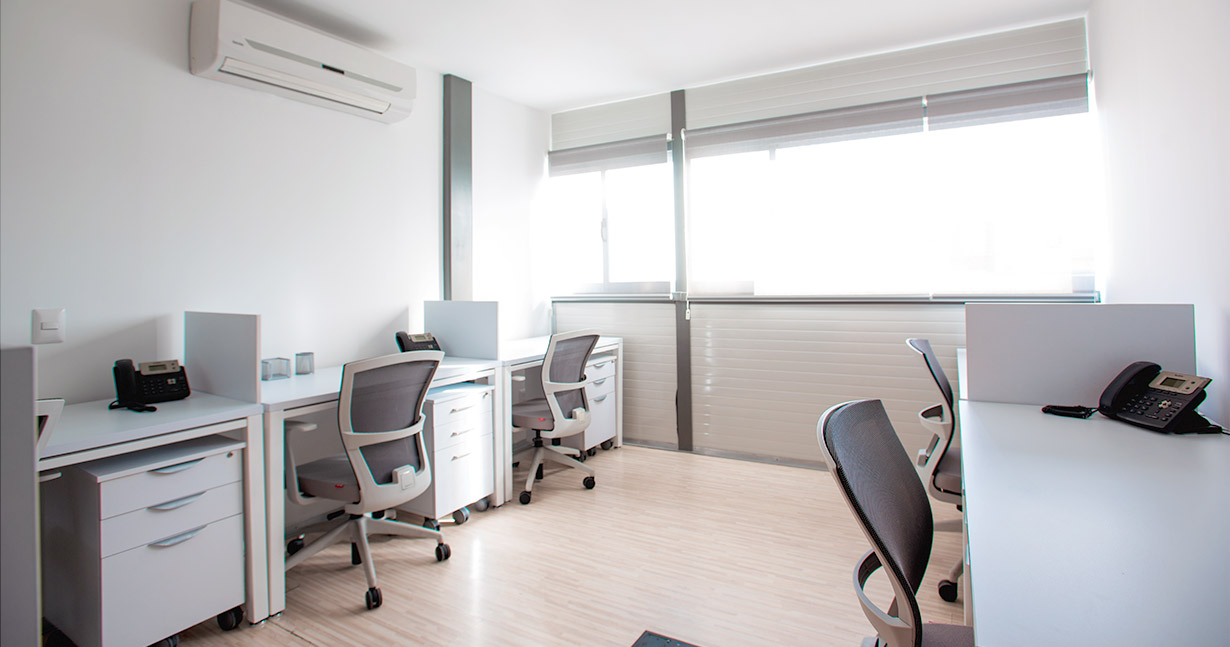 Equipos de una oficina privada en ADN Business Center